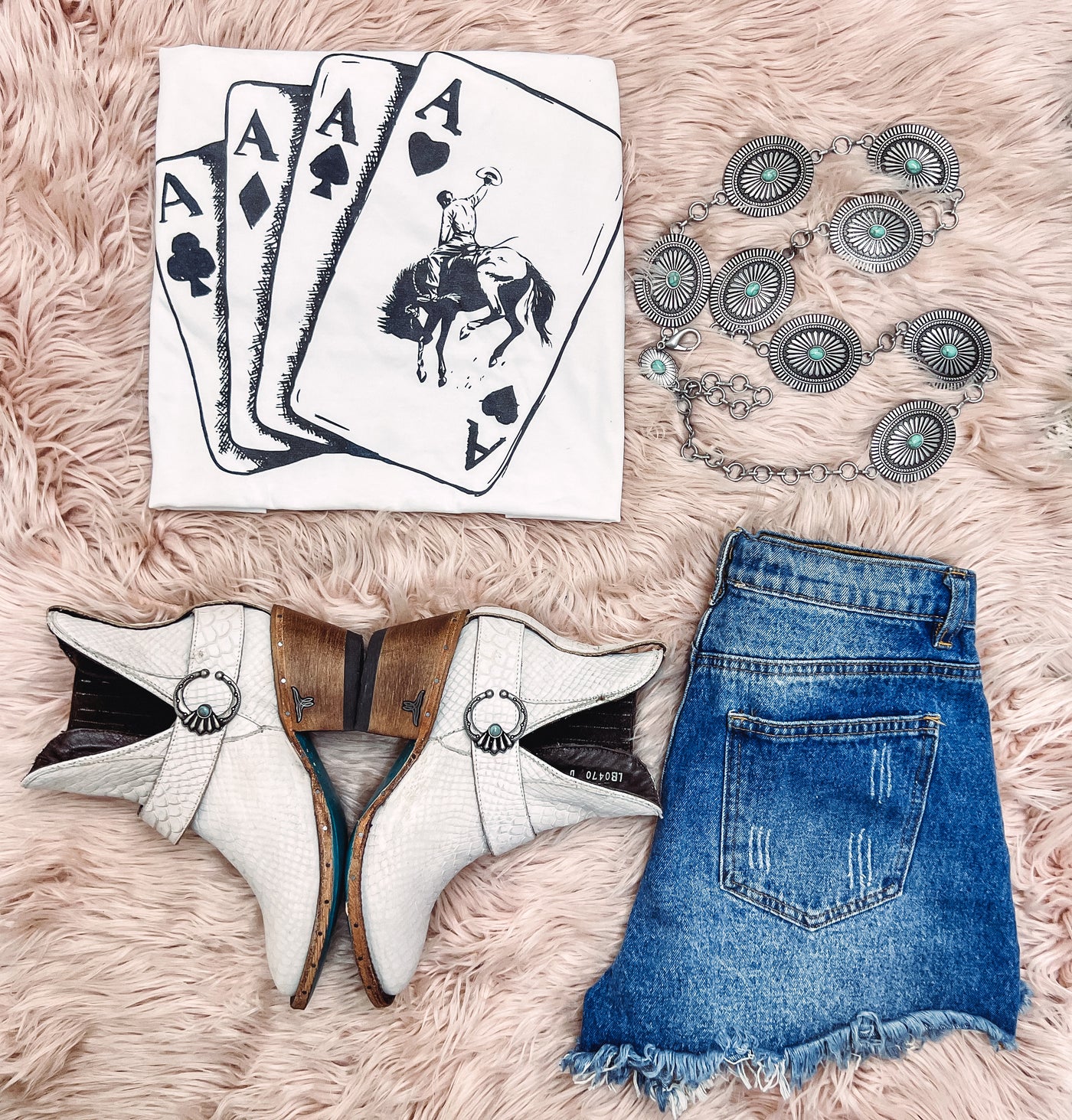 Know When to Fold Em - Graphic Top-110 GRAPHIC TEE-Adelyn Elaine's-Adelyn Elaine's Boutique, Women's Clothing Boutique in Gilmer, TX